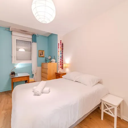 The George - Cosy For 2 People In アパート ビユールバンヌ